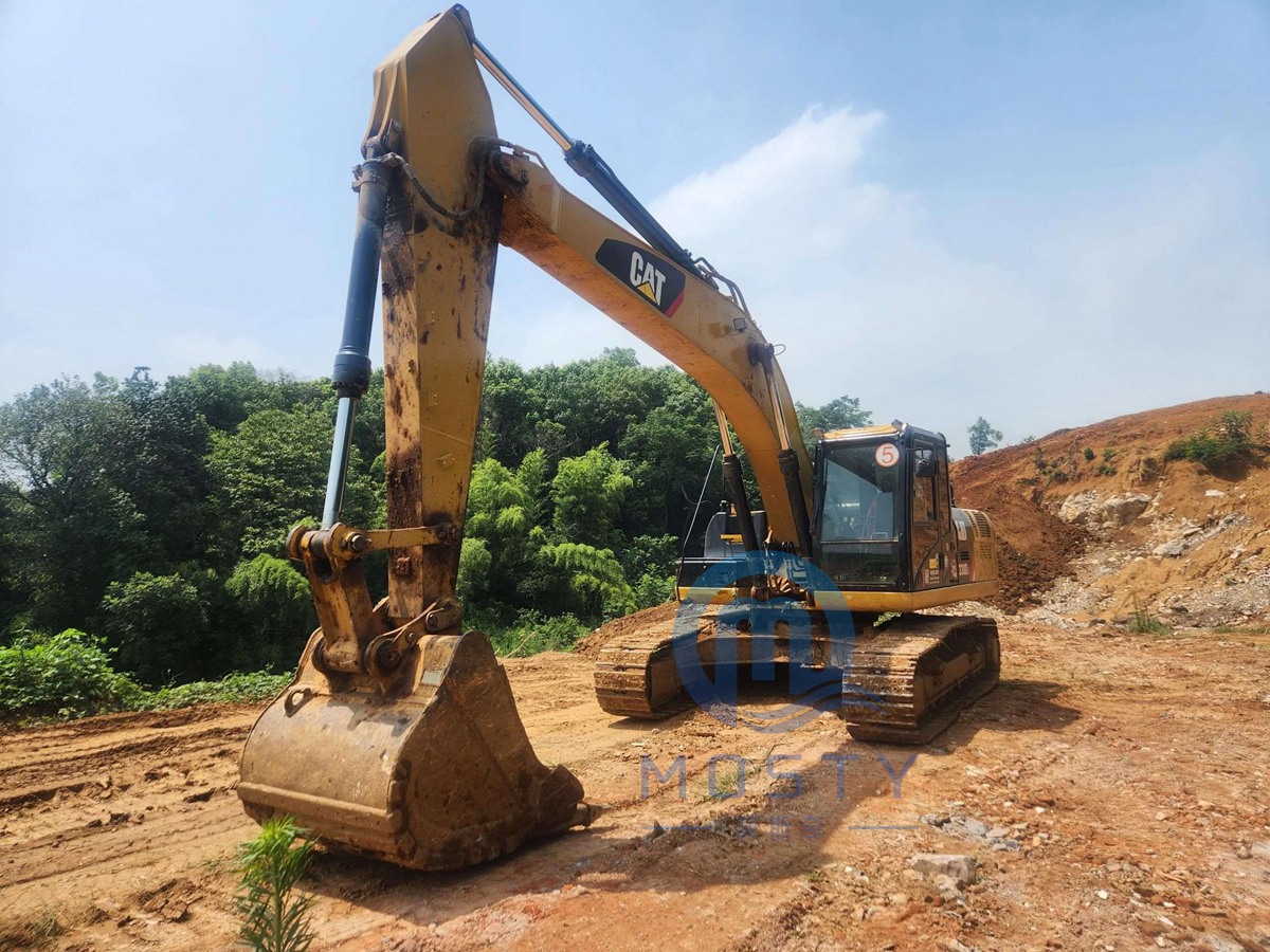CAT 330D2L Used Excavator 2018